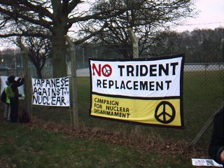 'No Trident replacement' banner